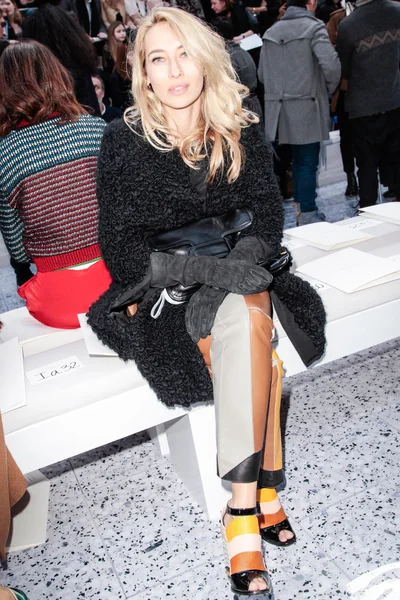 Look 17